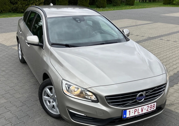 Volvo V60 cena 42900 przebieg: 245324, rok produkcji 2014 z Polanów małe 781